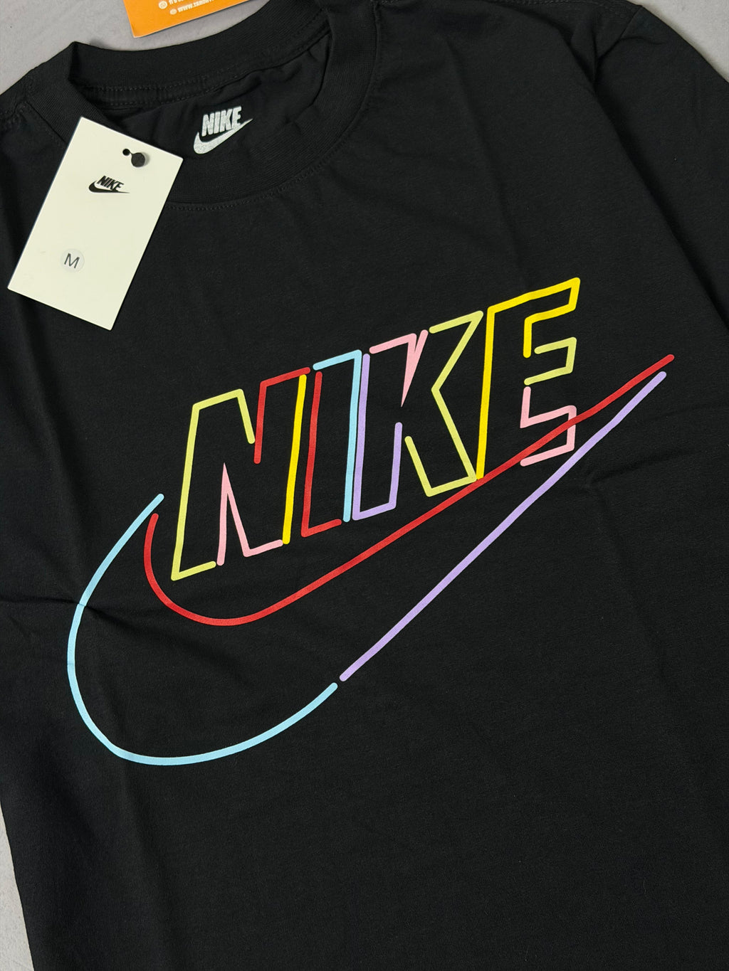 Camiseta Nike Color - Preta