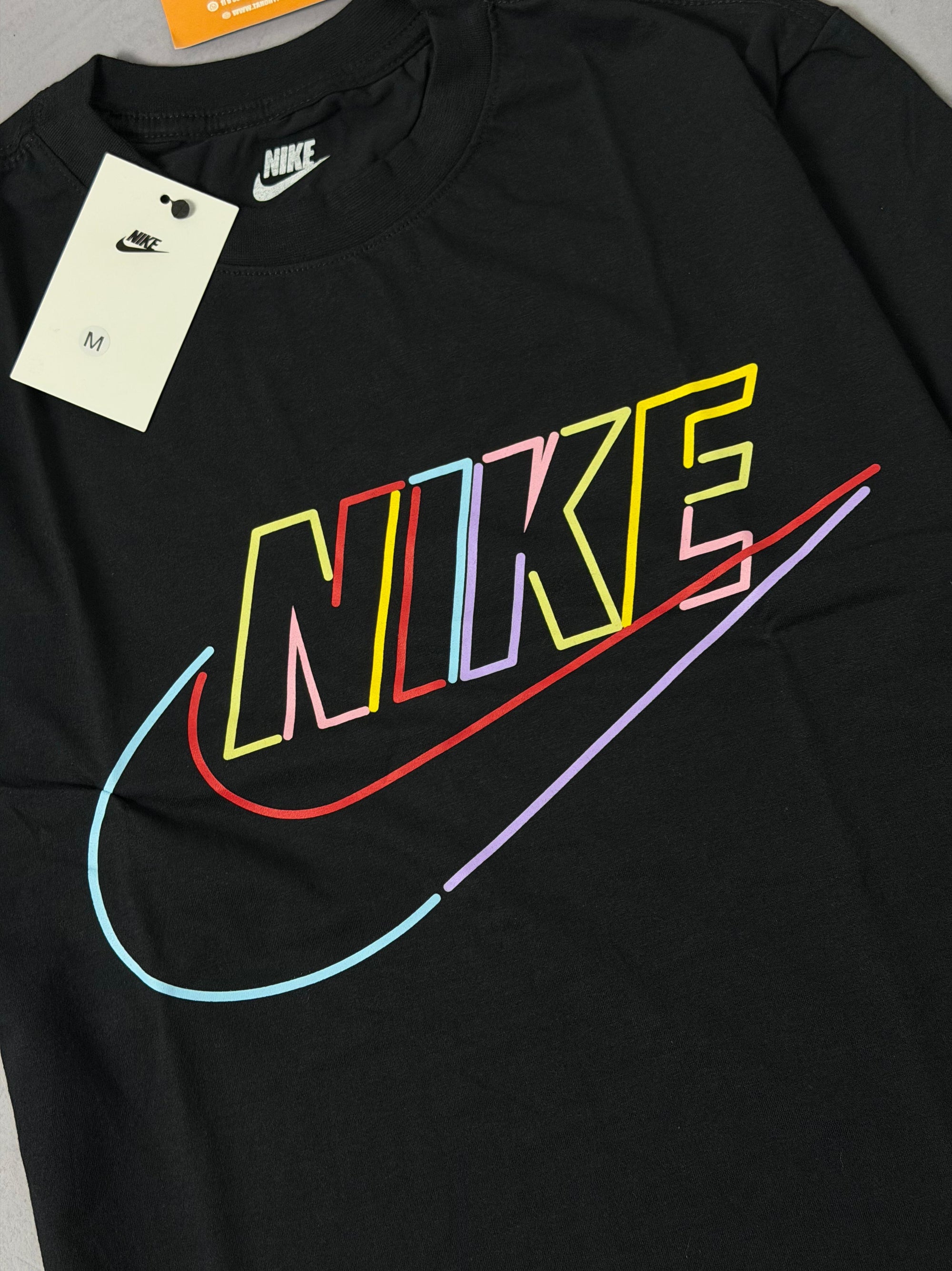 Camiseta Nike Color - Preta
