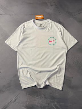 Camiseta Nike Circle - Branca