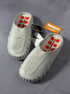 Chinelo Slide Nike Mind 001 - Cinza