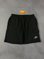 Shorts Moletom Cargo Nike Club - Preto