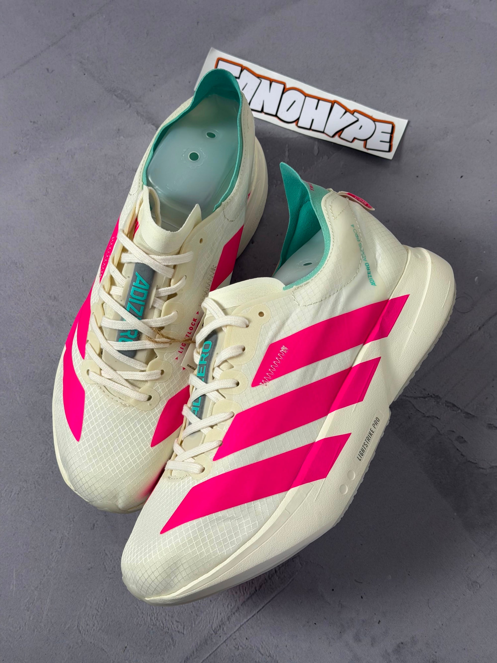 Tênis Adidas Adizero Adios Pro 4 - Offwhite/Pink