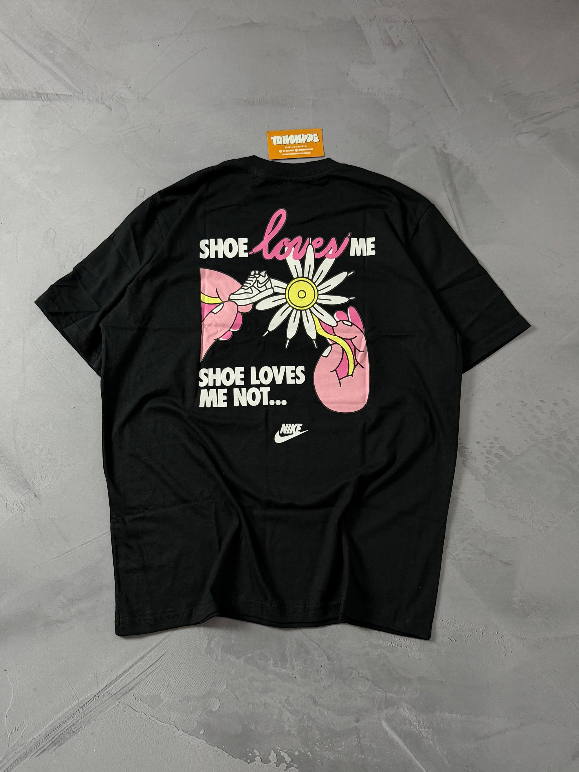 Camiseta Nike Shoes Love - Preta
