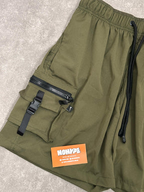 Shorts Tactel Nike Cargo - Verde