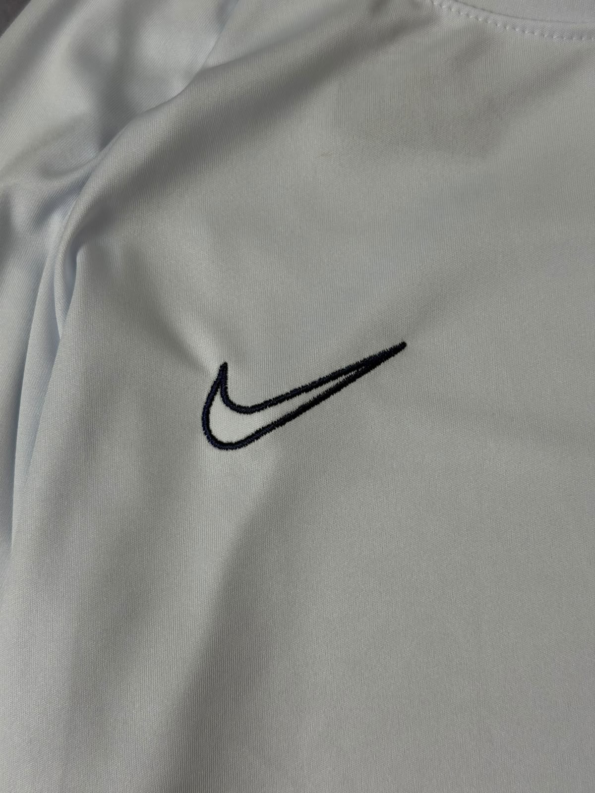 Camiseta Nike Dri Fit Academy 2021 - Branca/Azul
