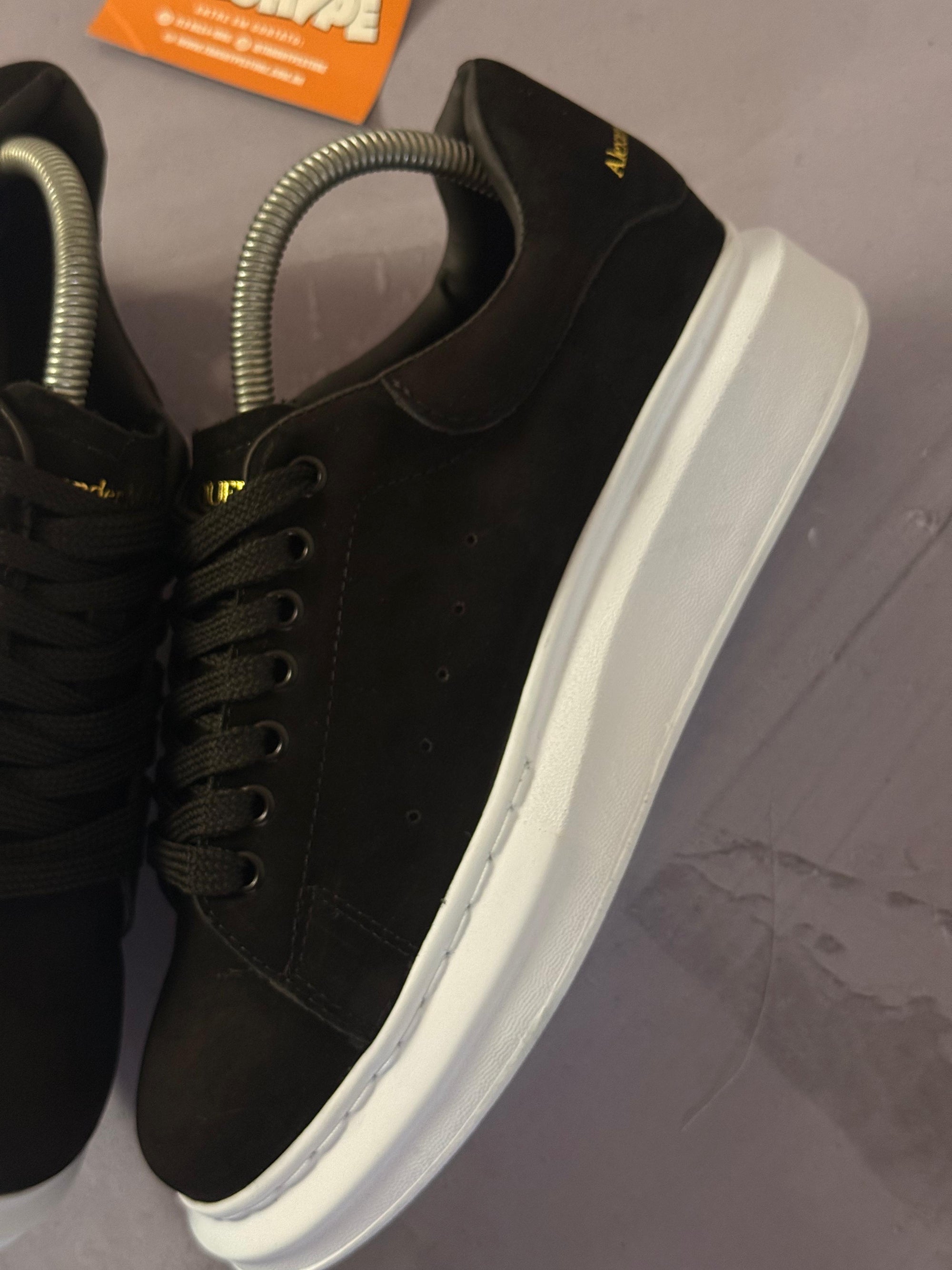 Tênis Alexander McQueen - Preto Camurça