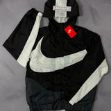 Corta Vento Nike Big Logo - Preto