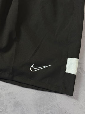 Shorts Tactel Nike Academy - Preto