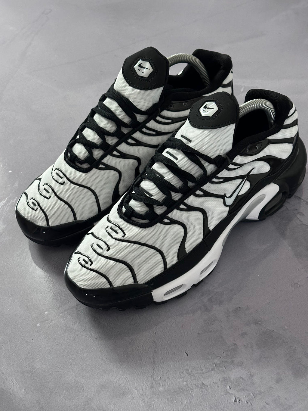 Tênis Nike Air Max Plus TN - Oreo