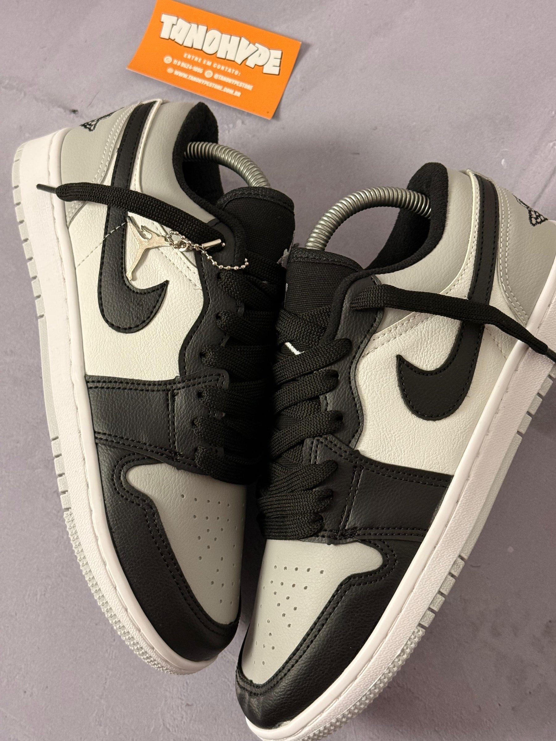 Tênis Nike Air Jordan Low 1 - Cinza/Branco