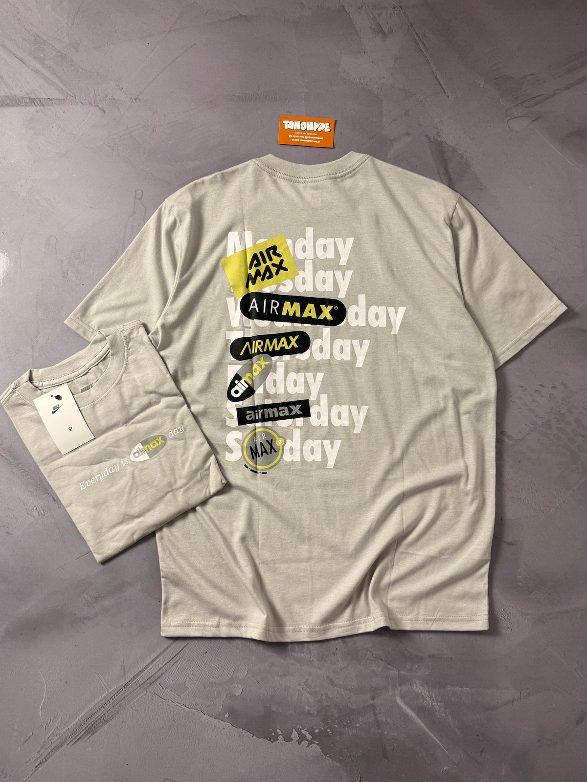 Camiseta Nike AirMax Day - Cinza