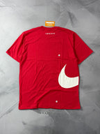 Camiseta Nike Sportswear Swoosh Club - Vermelha
