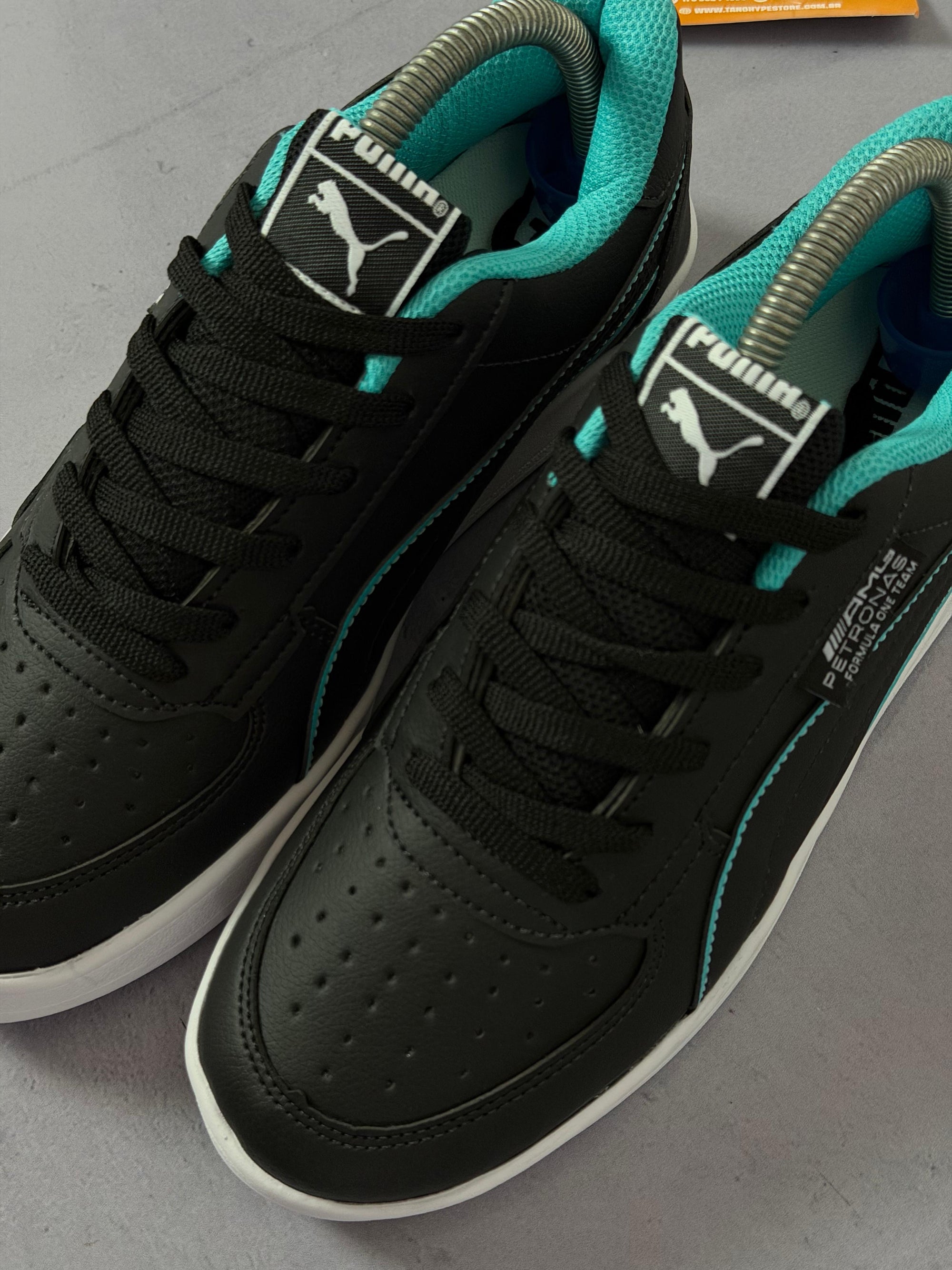 Tênis Puma x Mercedes