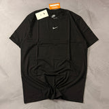 Camiseta Nike Essentials - Preto