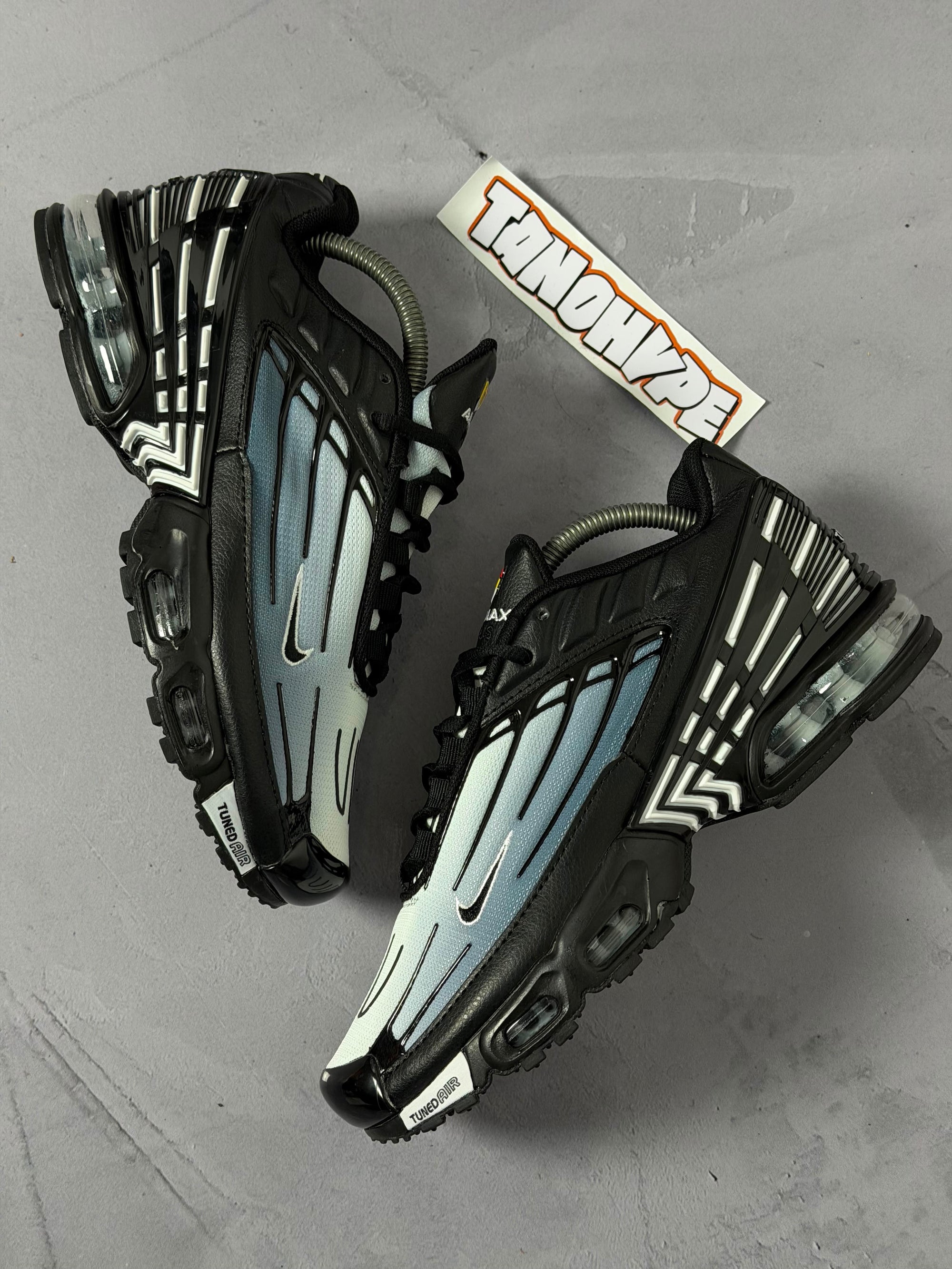 Tênis Nike Air Max Plus TN 3 - Black White