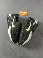 Tênis Nike Air Max Excee - Cinza