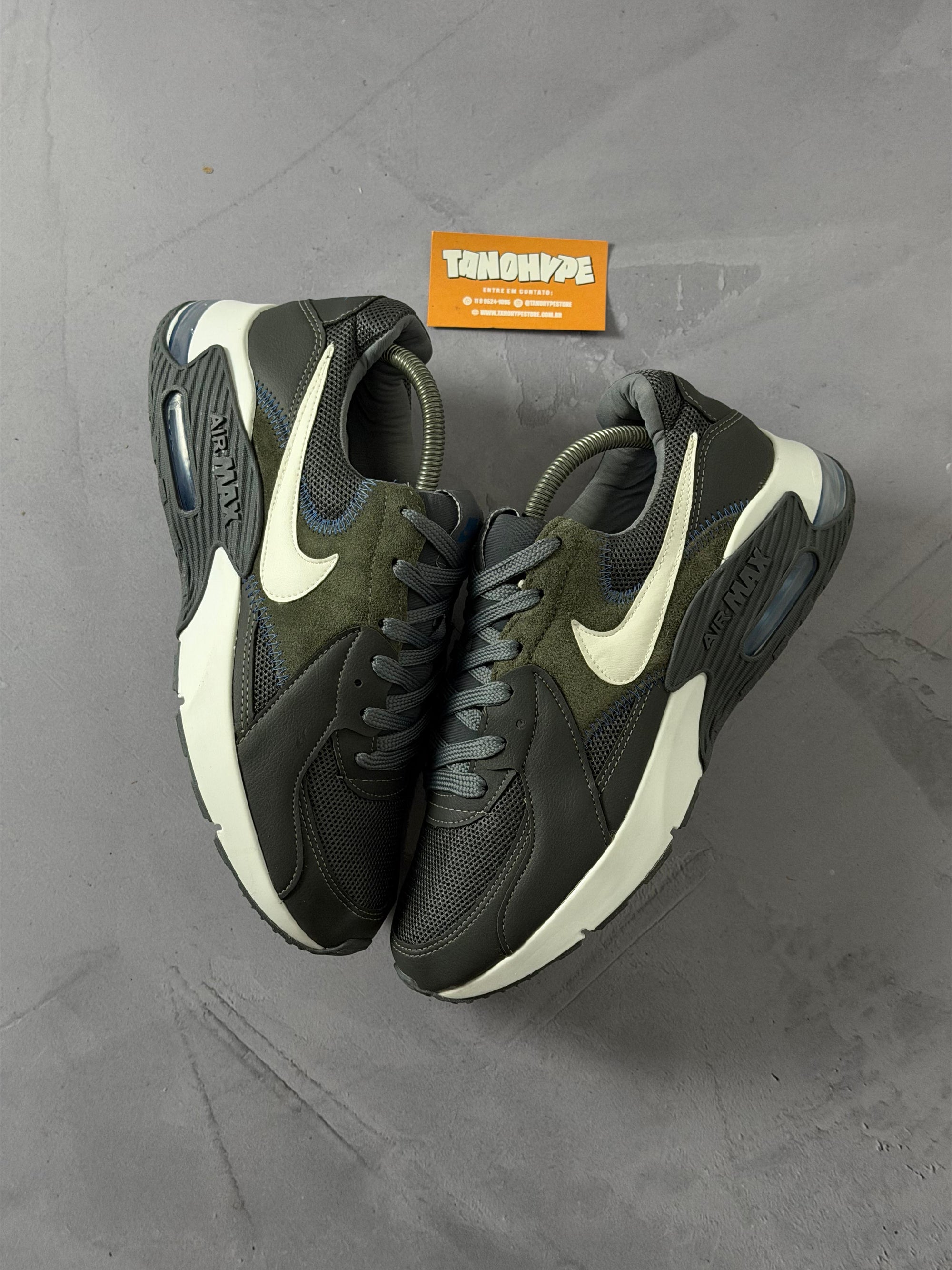 Tênis Nike Air Max Excee - Cinza