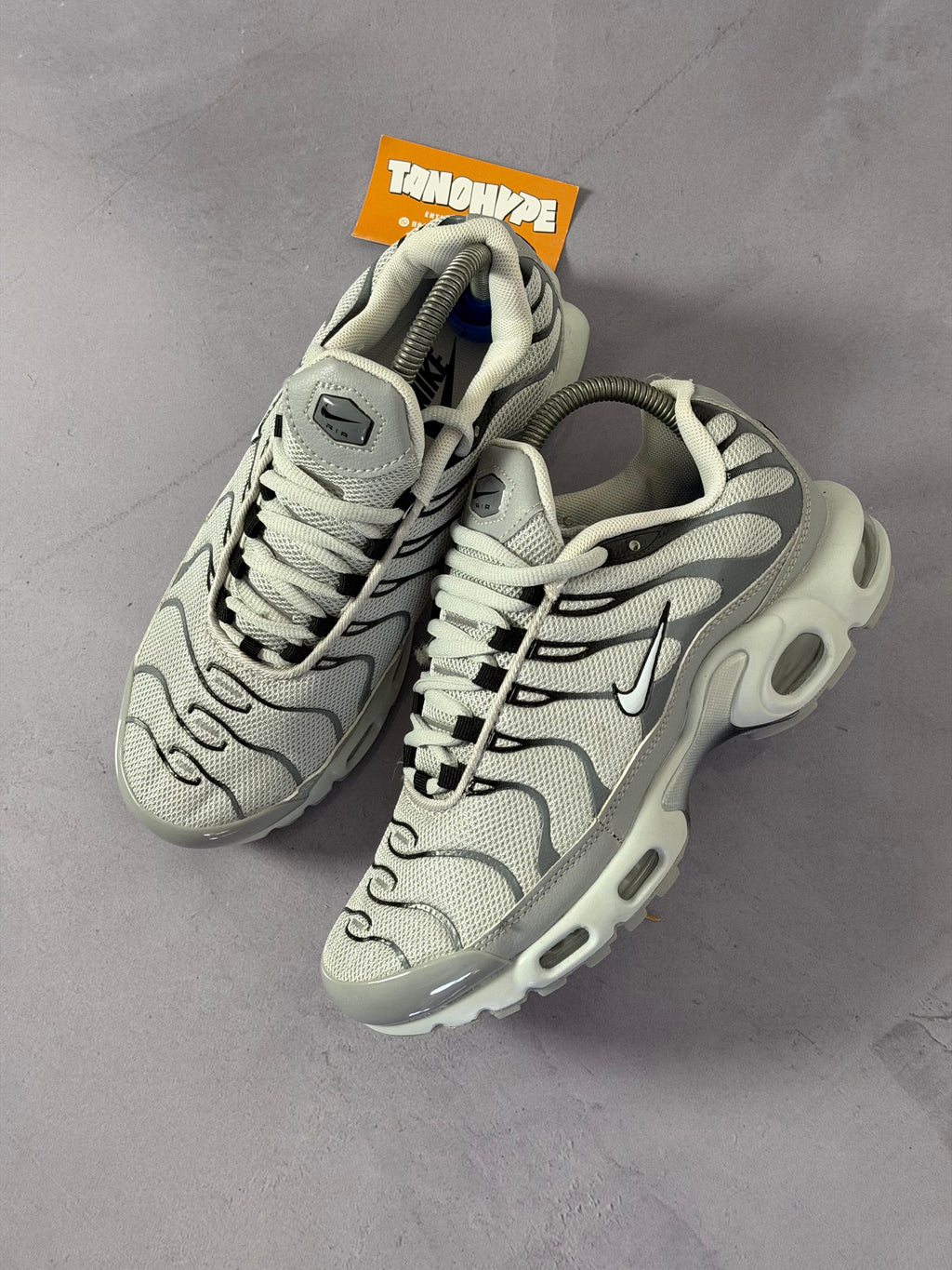 Tênis Nike Air Max Plus TN - Wolf Grey