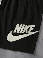 Shorts Tactel Nike Club - Preto