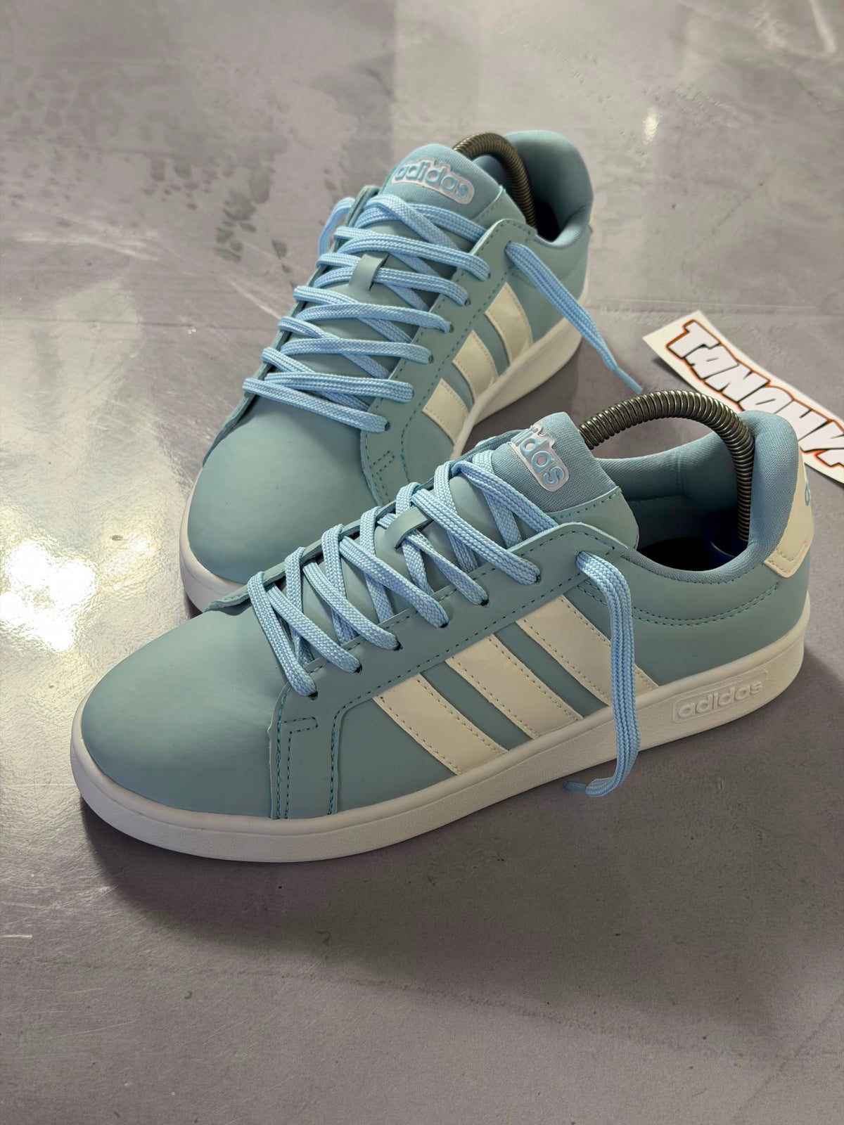 Tênis Adidas Grande Court - Azul Bebê