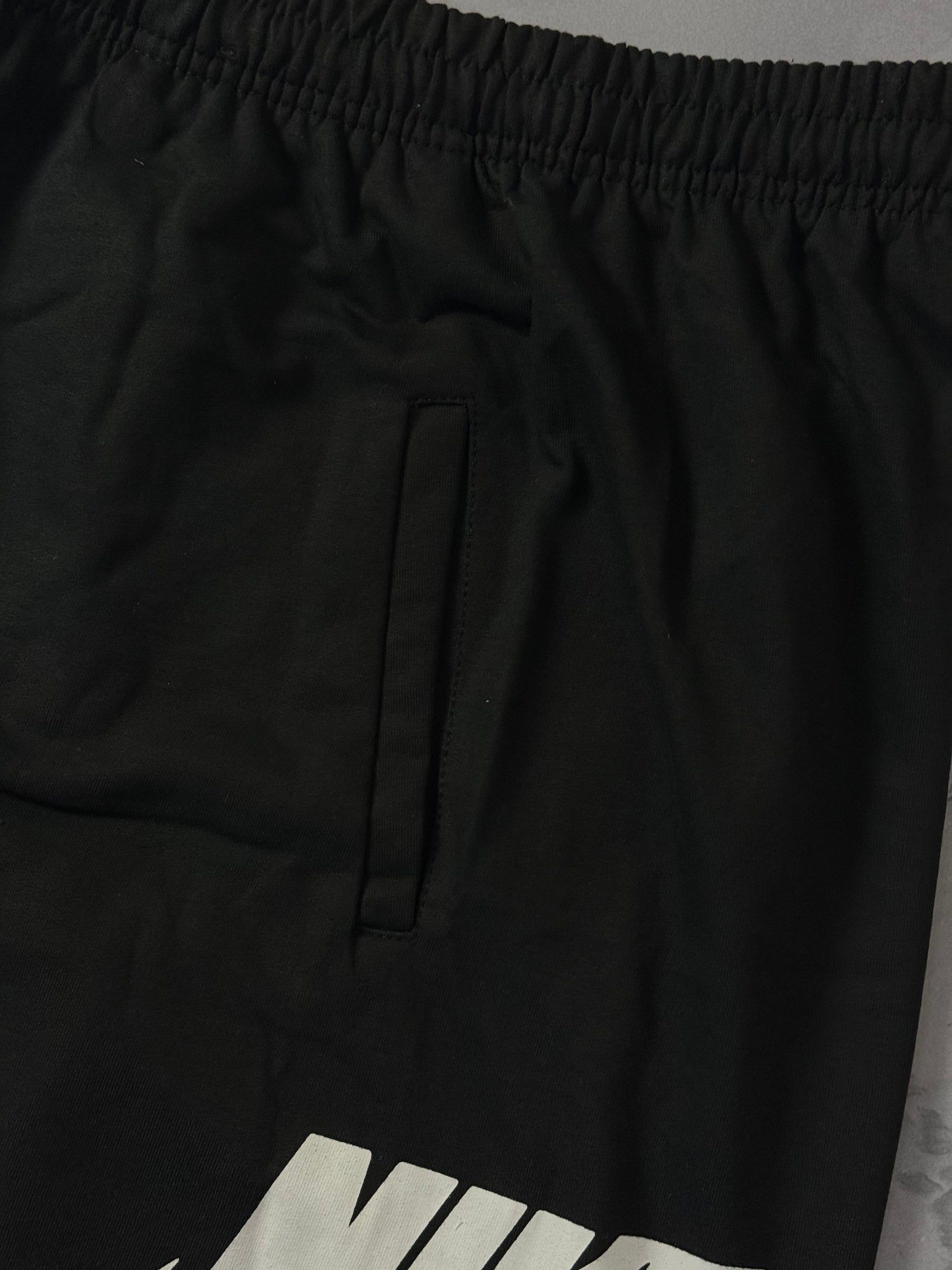 Shorts Moletom Nike Icon - Preto