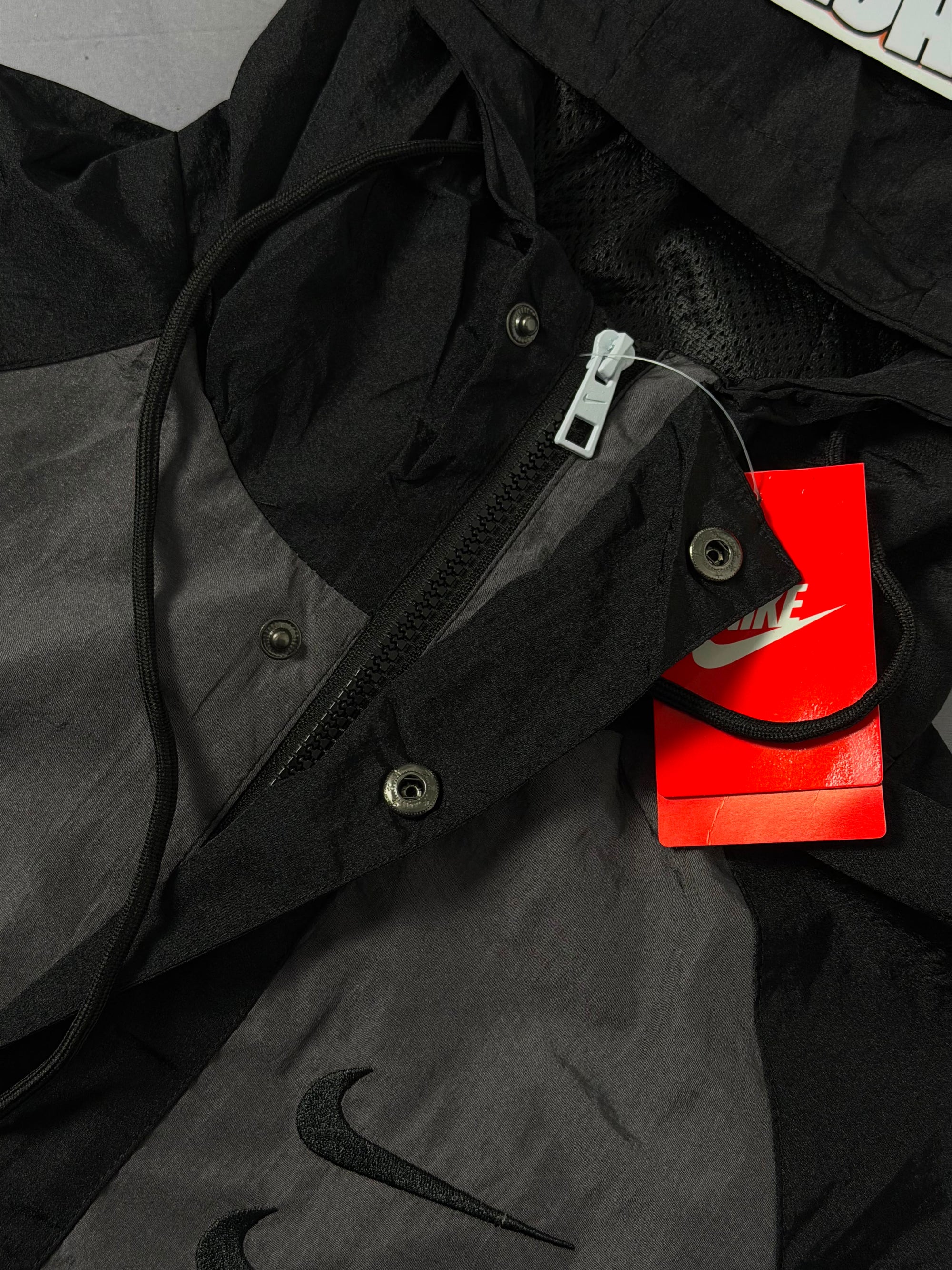 Corta Vento Nike Double Swoosh - Cinza