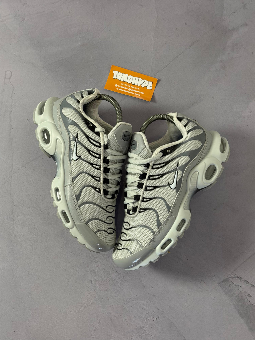 Tênis Nike Air Max Plus TN - Wolf Grey