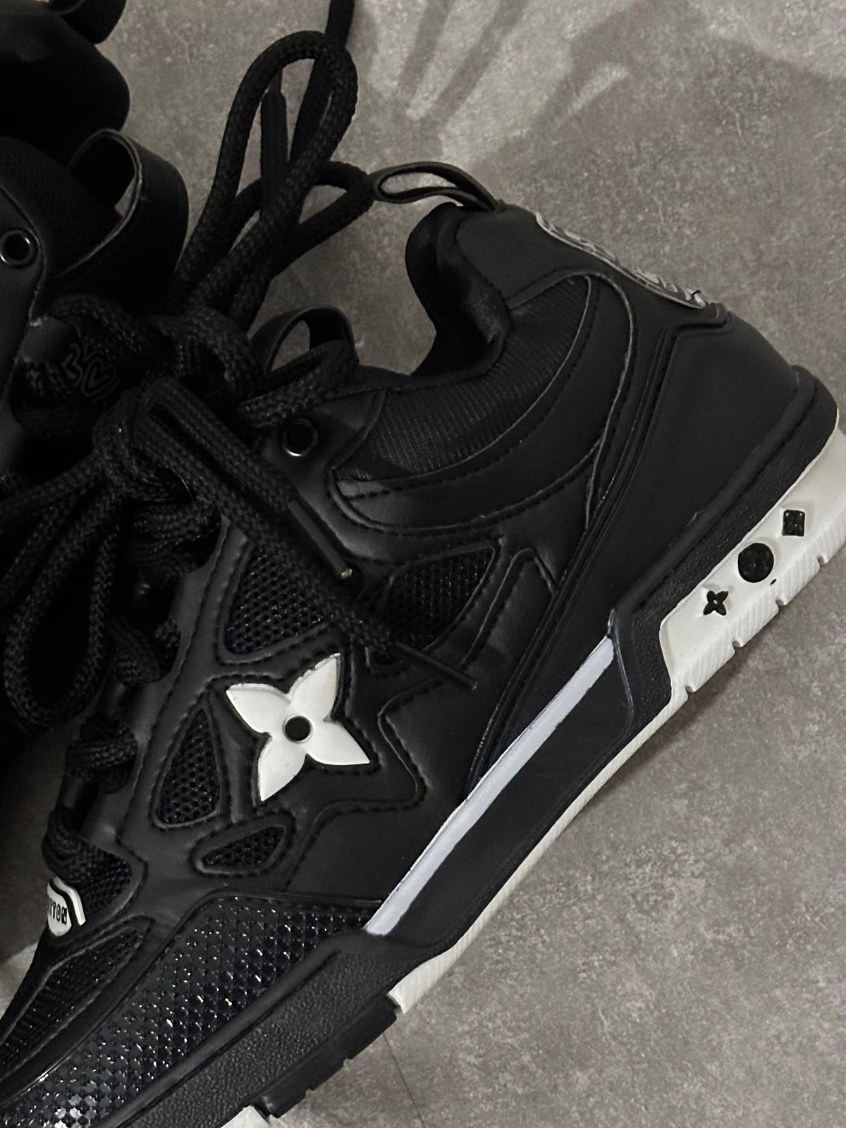 Tênis Louis Vuitton Skate - Preto