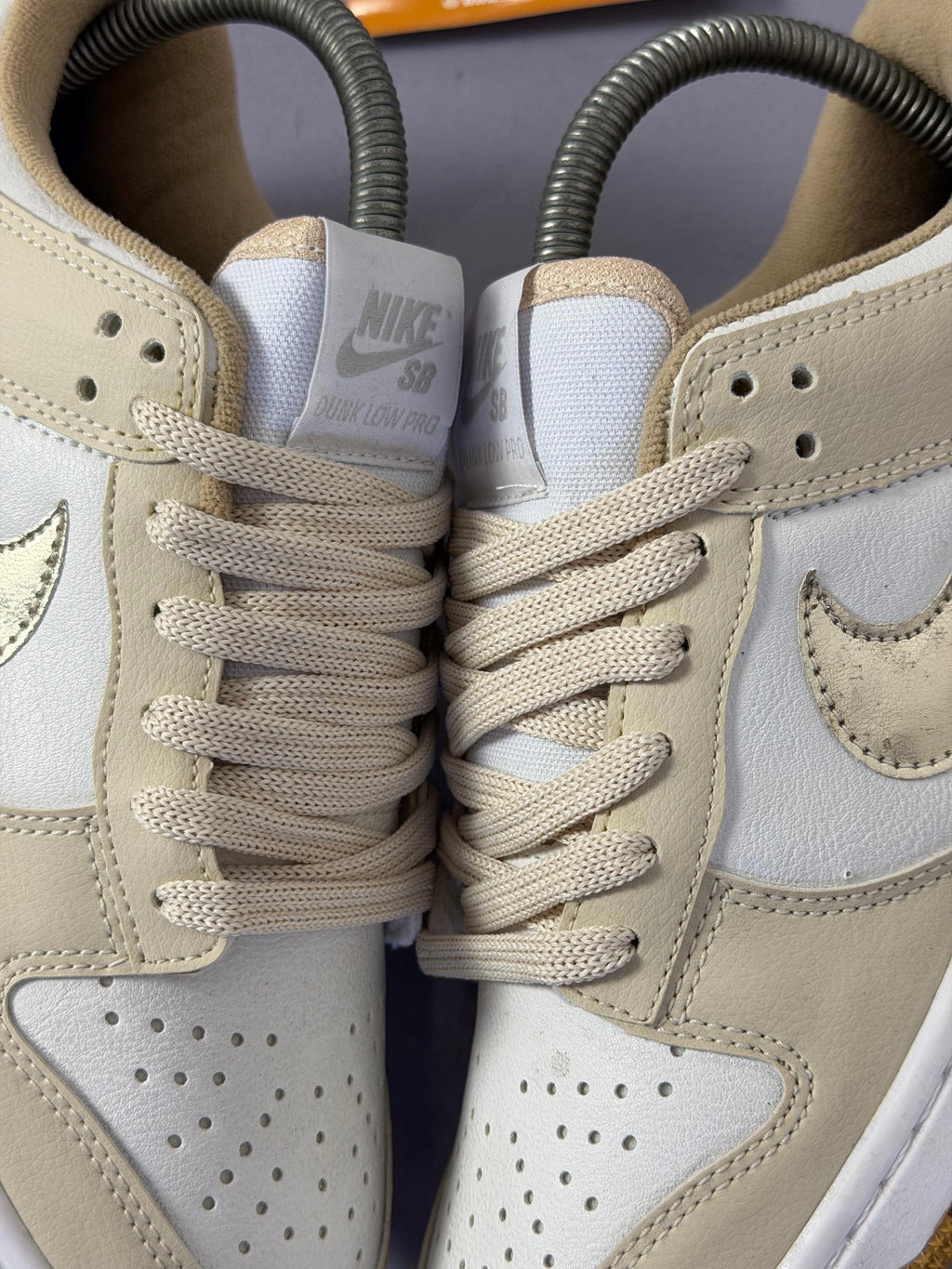 Tênis Nike Dunk - Dourado