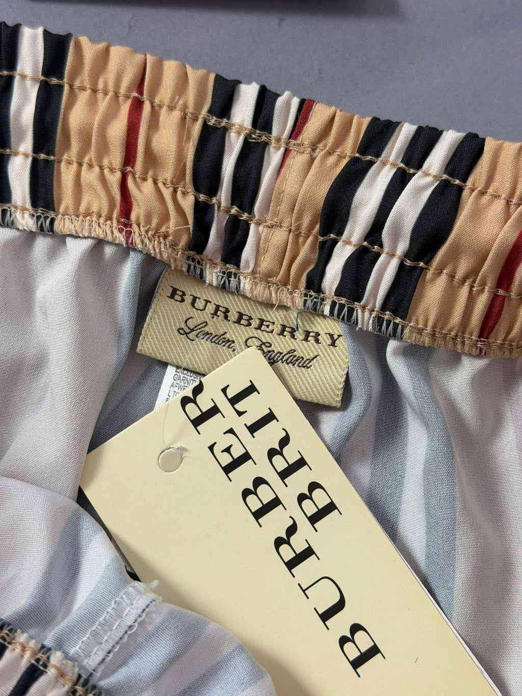 Shorts Tactel Burberry 02