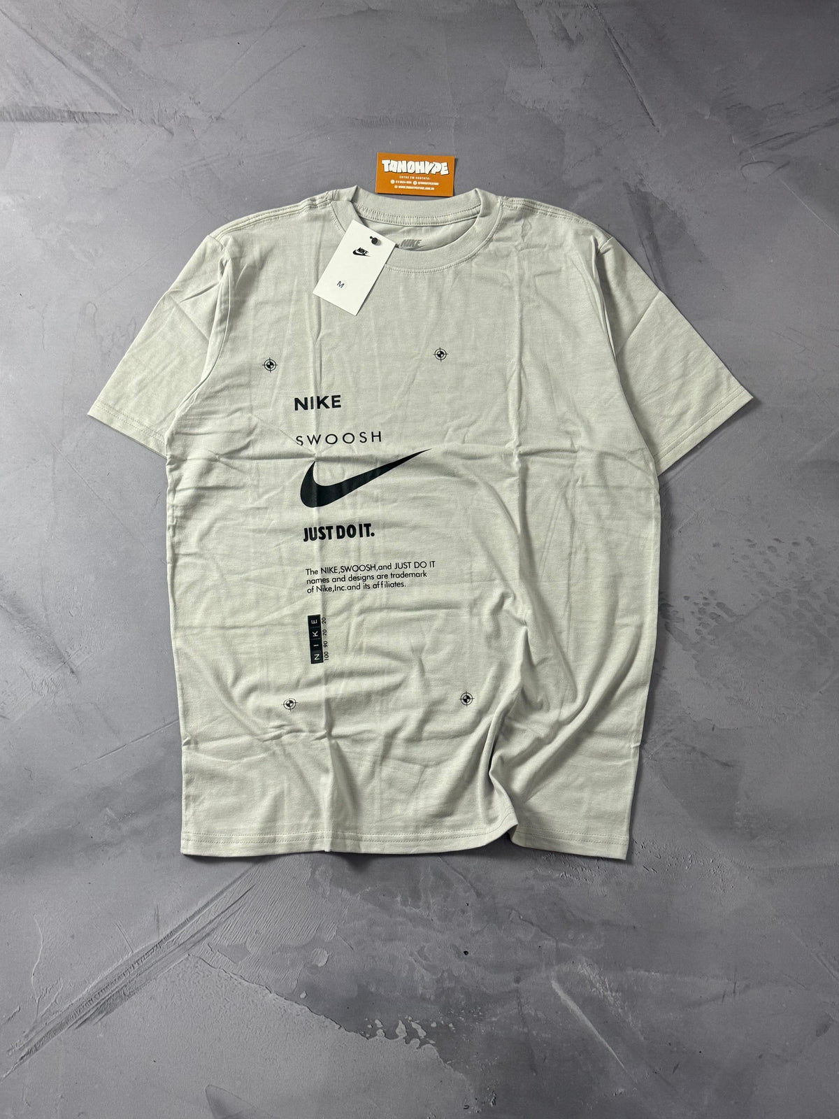 Camiseta Nike Swoosh + Just do IT - Cinza Smoke