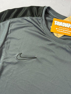 Camiseta Nike Dri Fit Academy 23 - Cinza