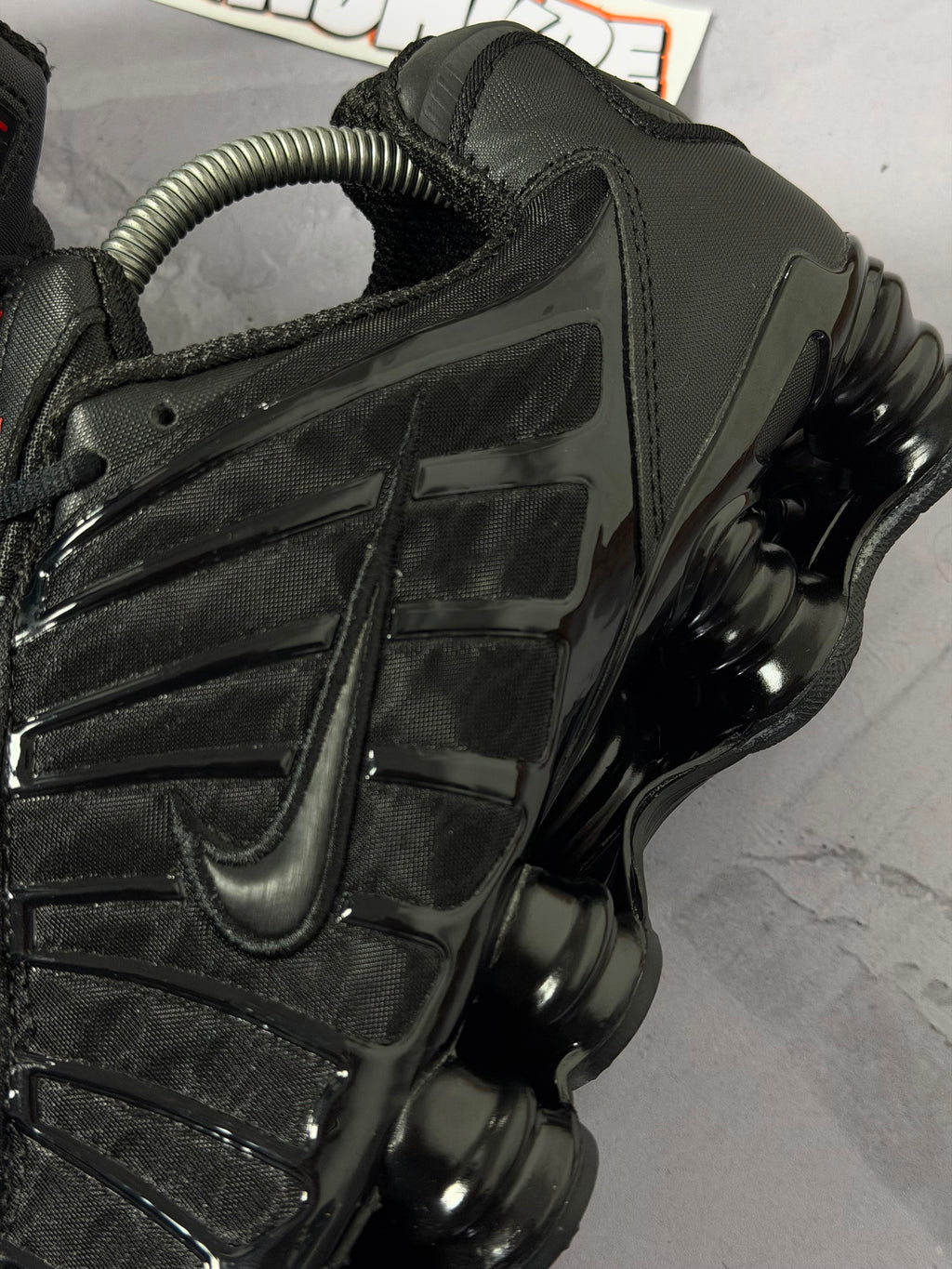 Tênis Nike Shox 12 Molas - Preto