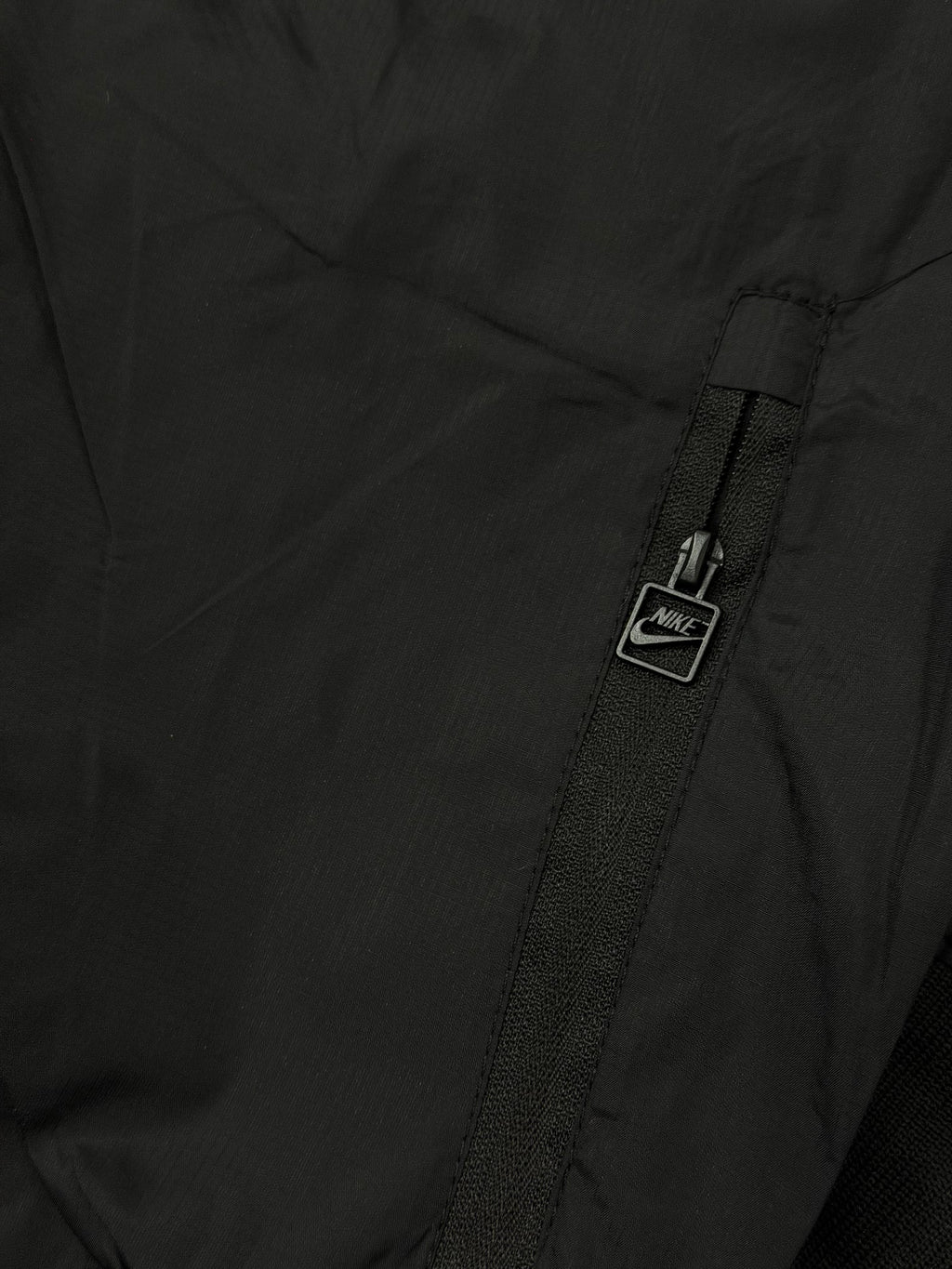 Corta Vento Nike Windrunner Logo - Preto