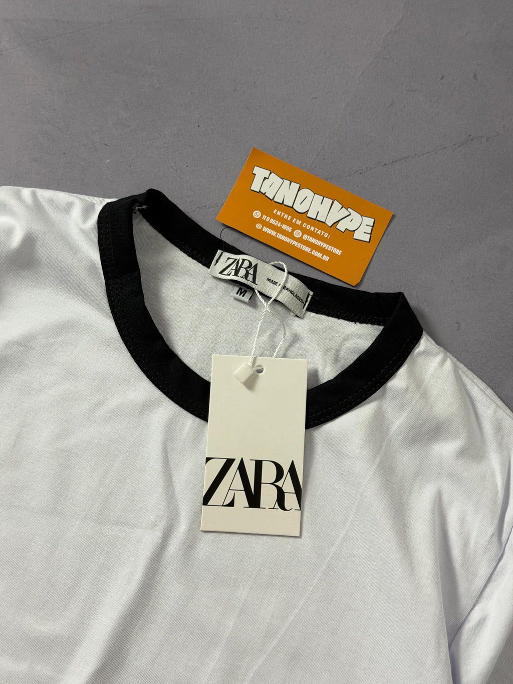 Camiseta Zara - Branco/Preto