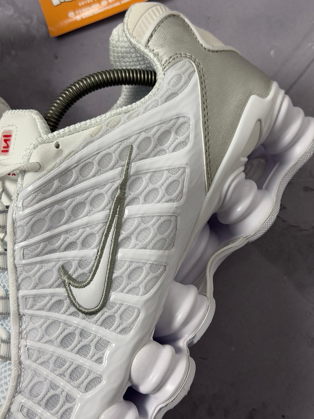 Tênis Nike Shox 12 Molas - Branco