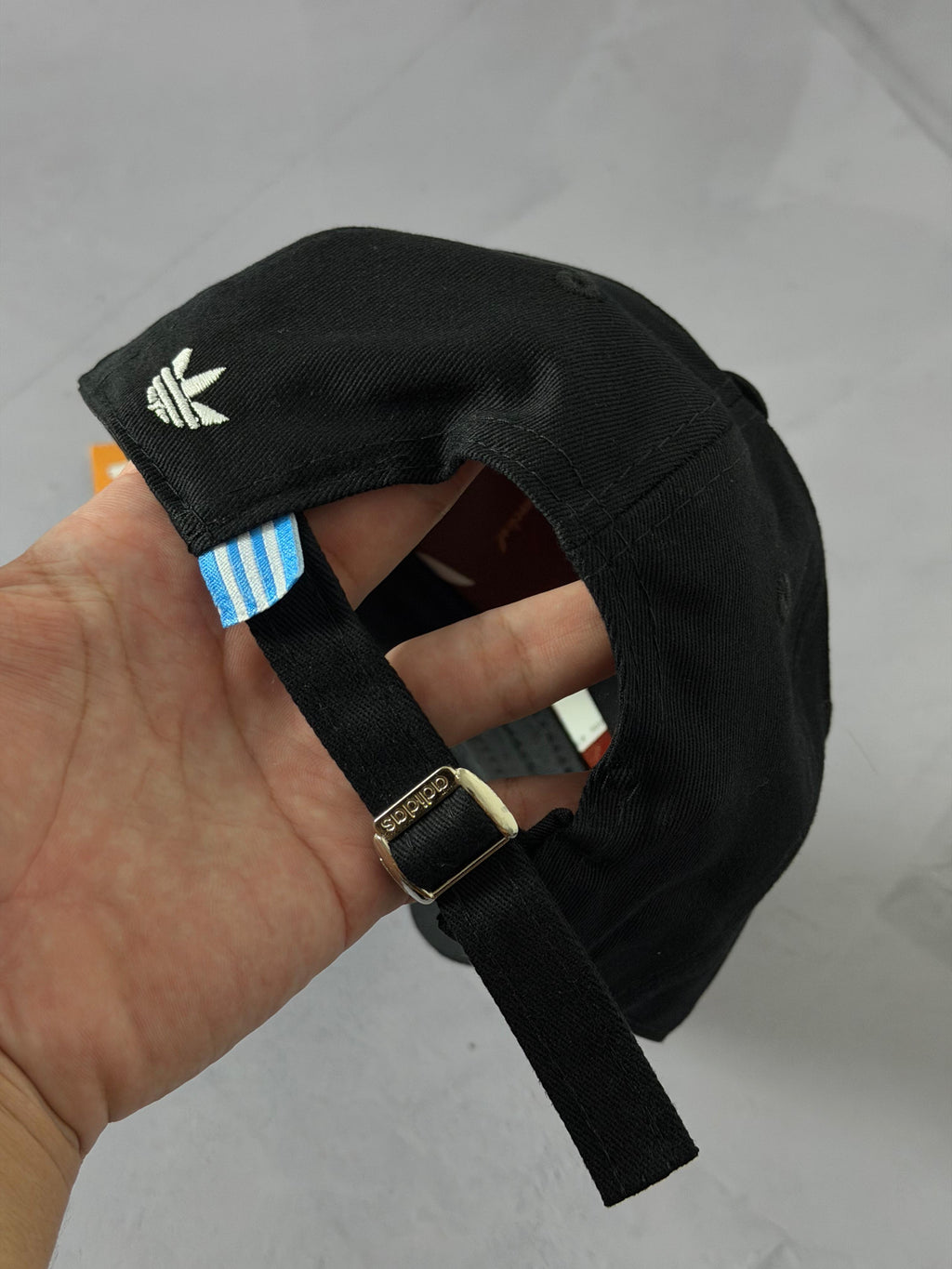 Boné Adidas Basic - Preto