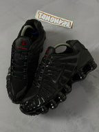 Tênis Nike Shox 12 Molas - Preto