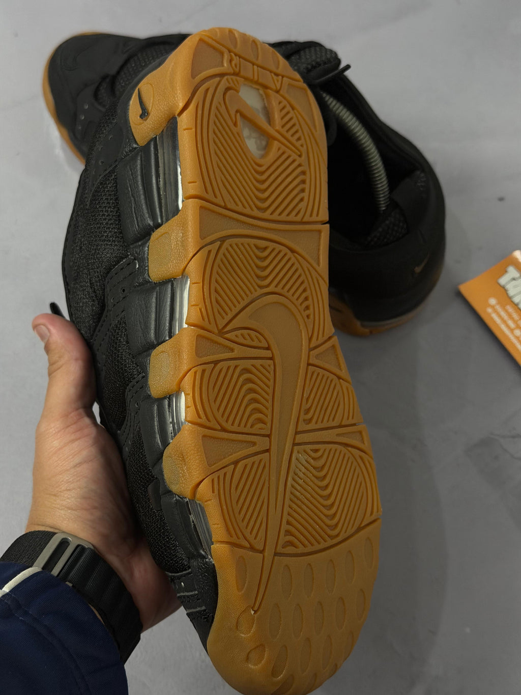 Tênis Nike Air More Uptempo Low - Black Gum
