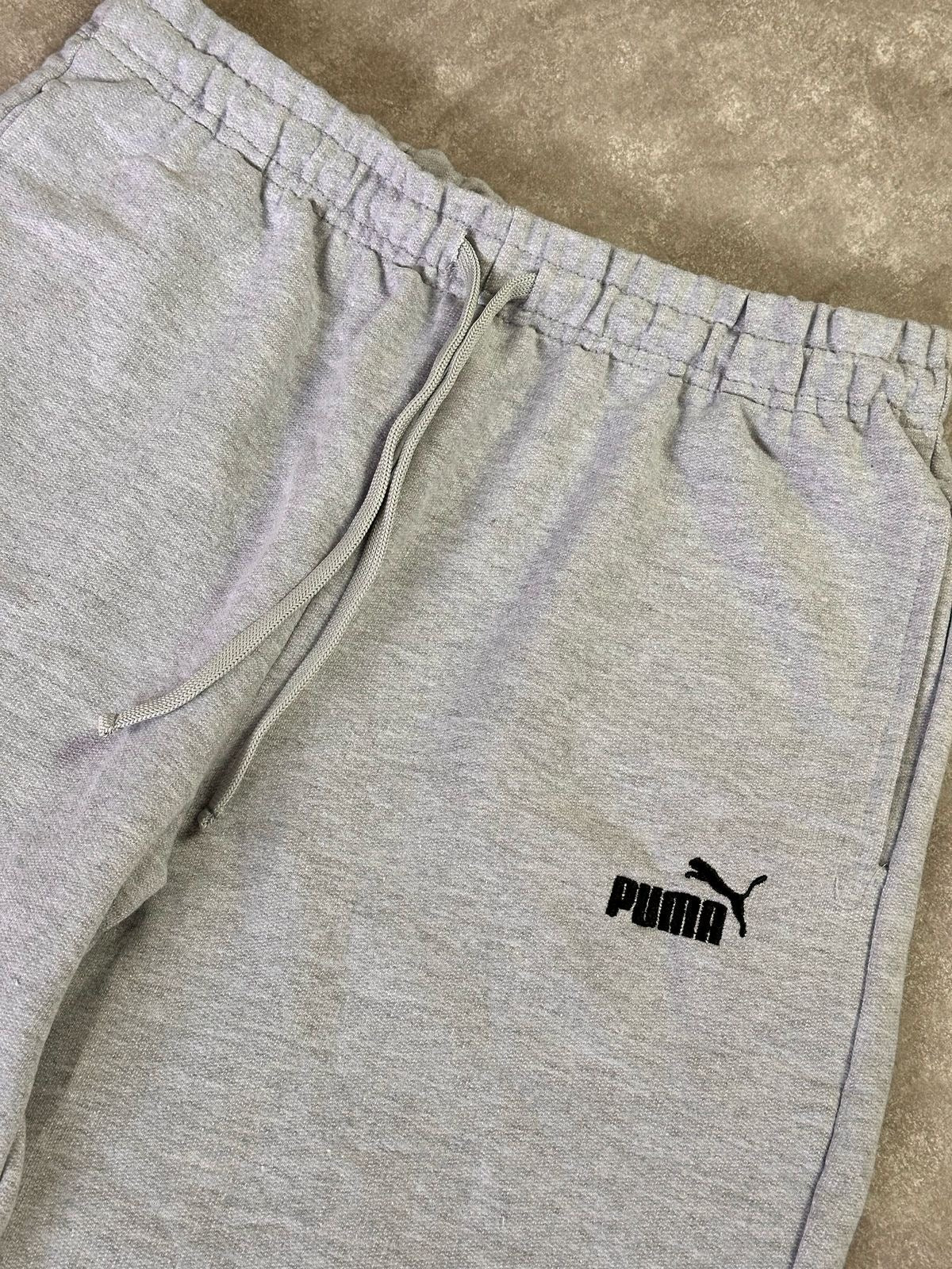 Shorts Moletom Puma - Cinza