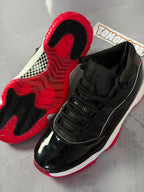 Tênis Nike Air Jordan 11 - Bred