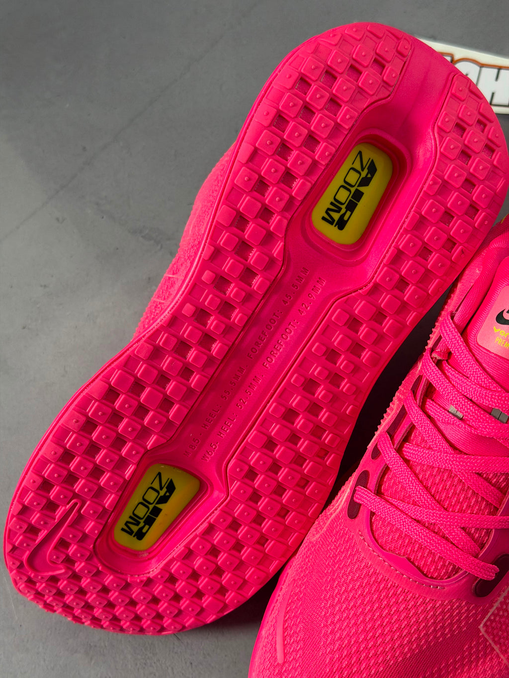 Tênis Nike Vomero - Pink