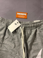 Shorts Moletom Nike Big Swoosh TM - Cinza
