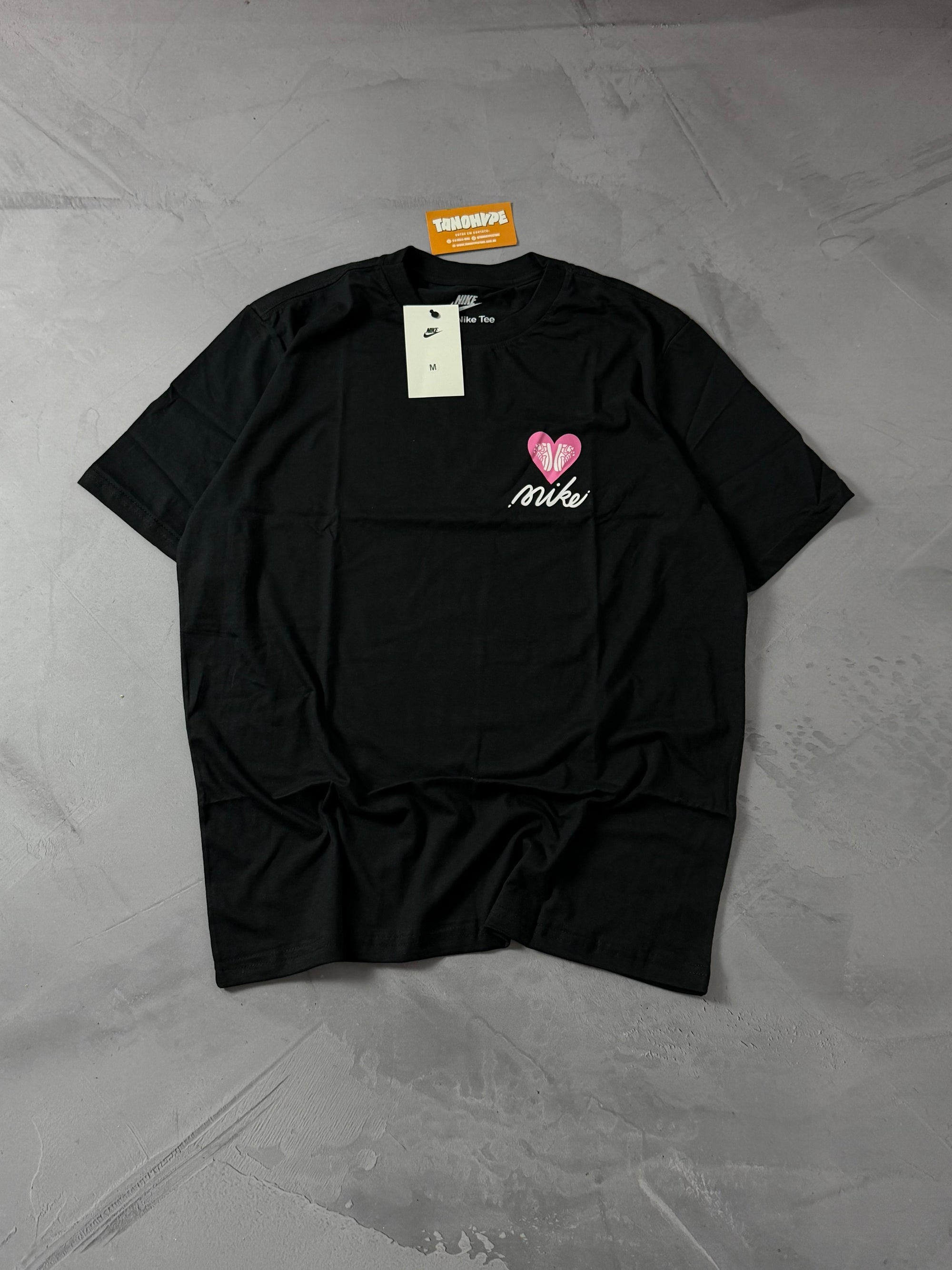 Camiseta Nike Shoes Love - Preta
