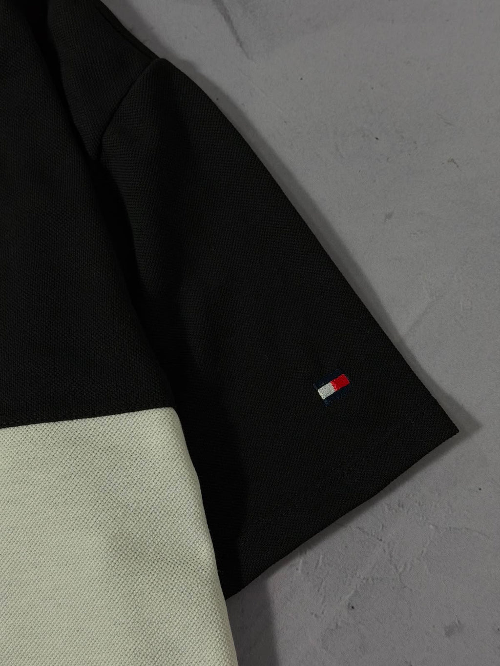 Polo Tommy Hilfiger - Preta