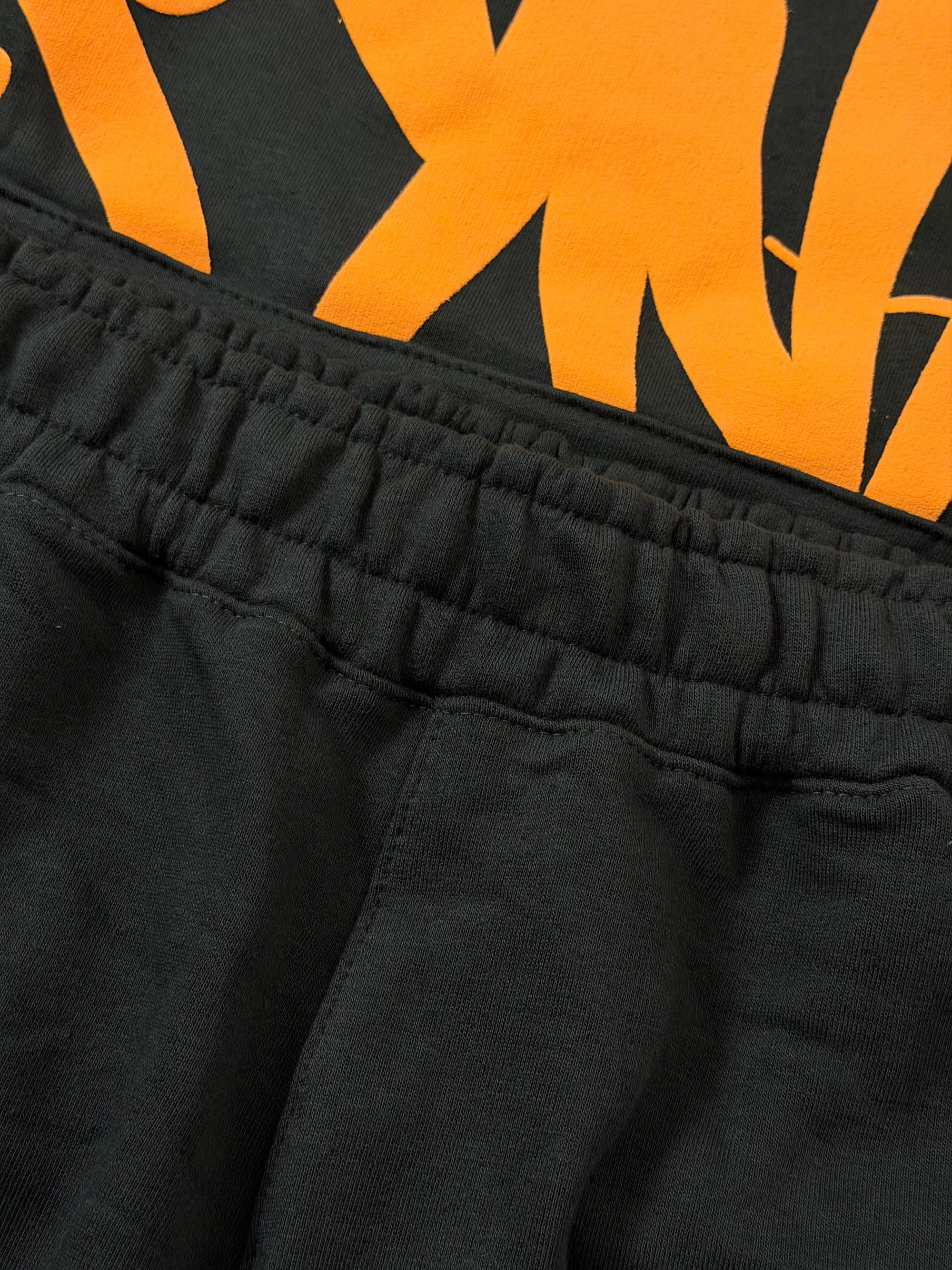 Conjunto Syna World - Black Orange