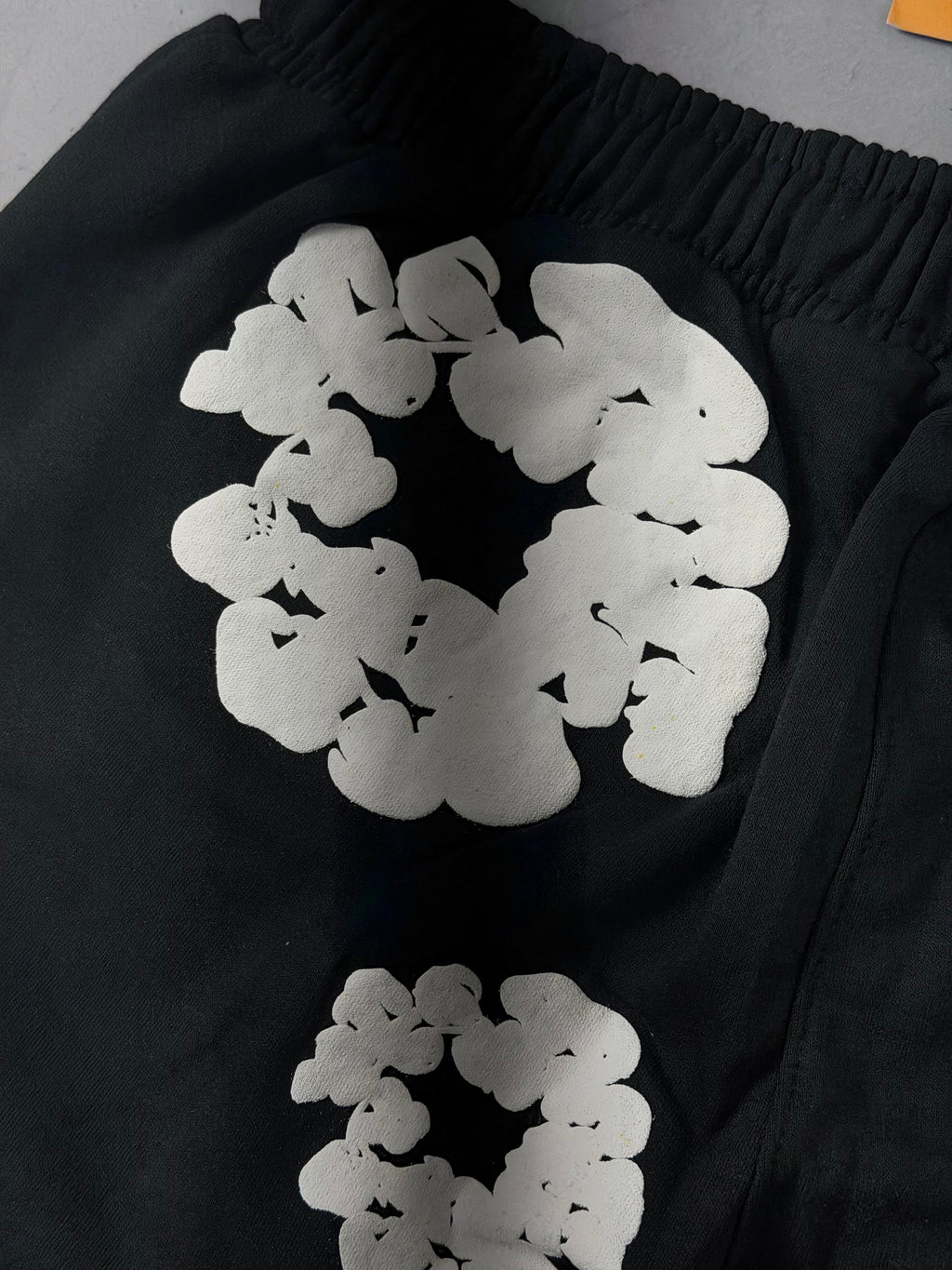 Shorts Moletom Denim Tears - Preto