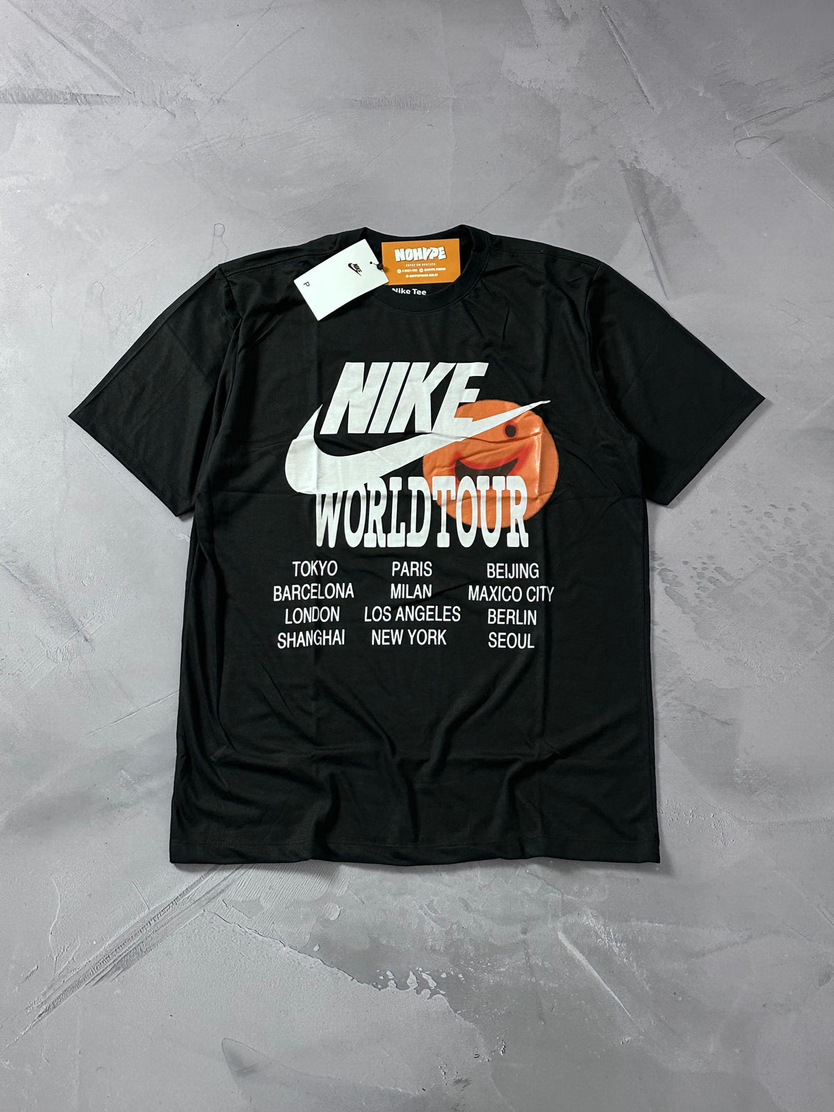 Camiseta Nike World Tour - Preto