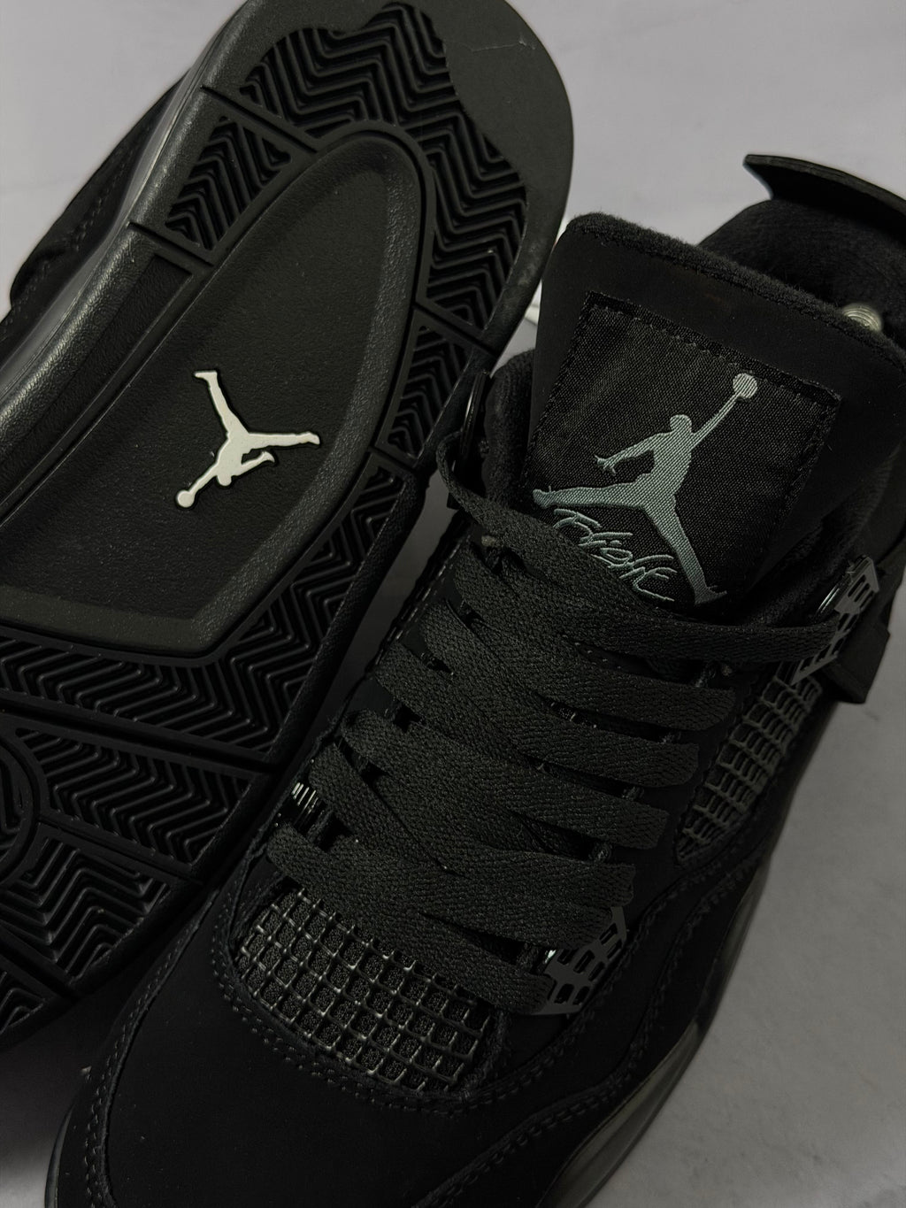 Tênis Nike Air Jordan 4 - Black