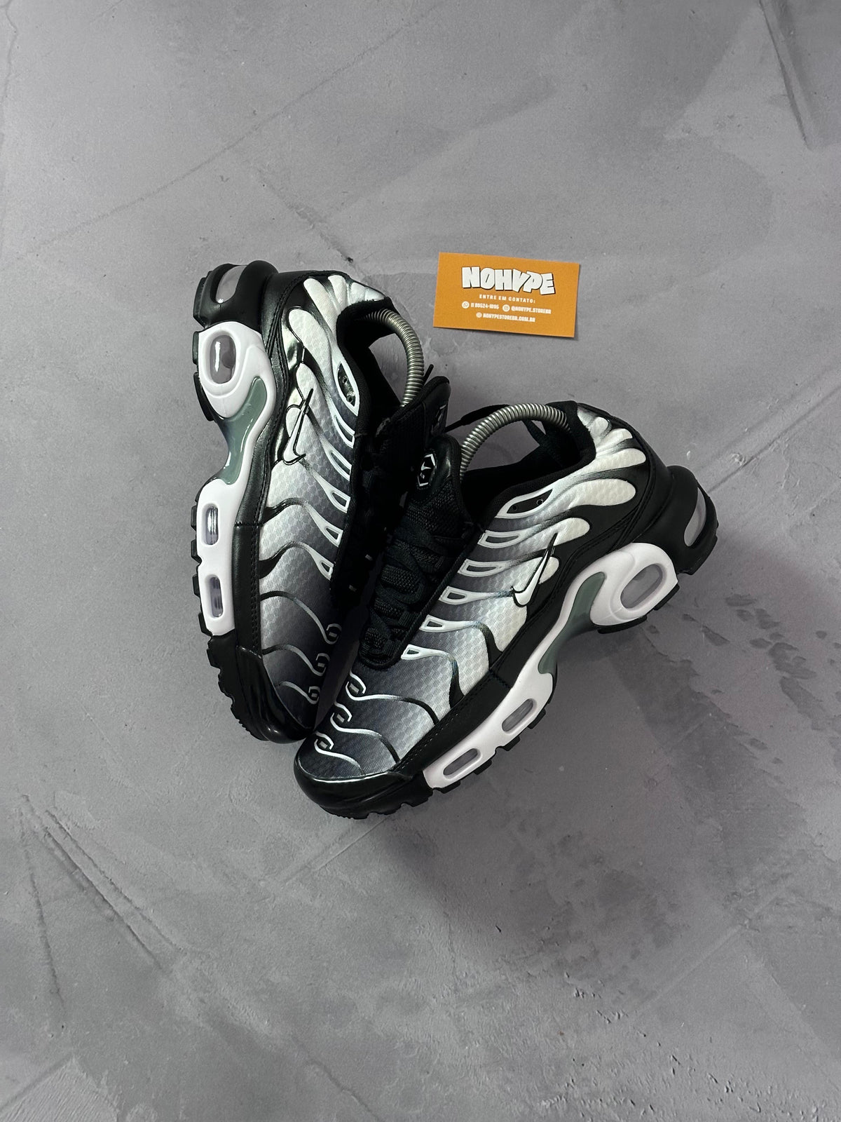 Tênis Nike Air Max Plus TN - Metalic